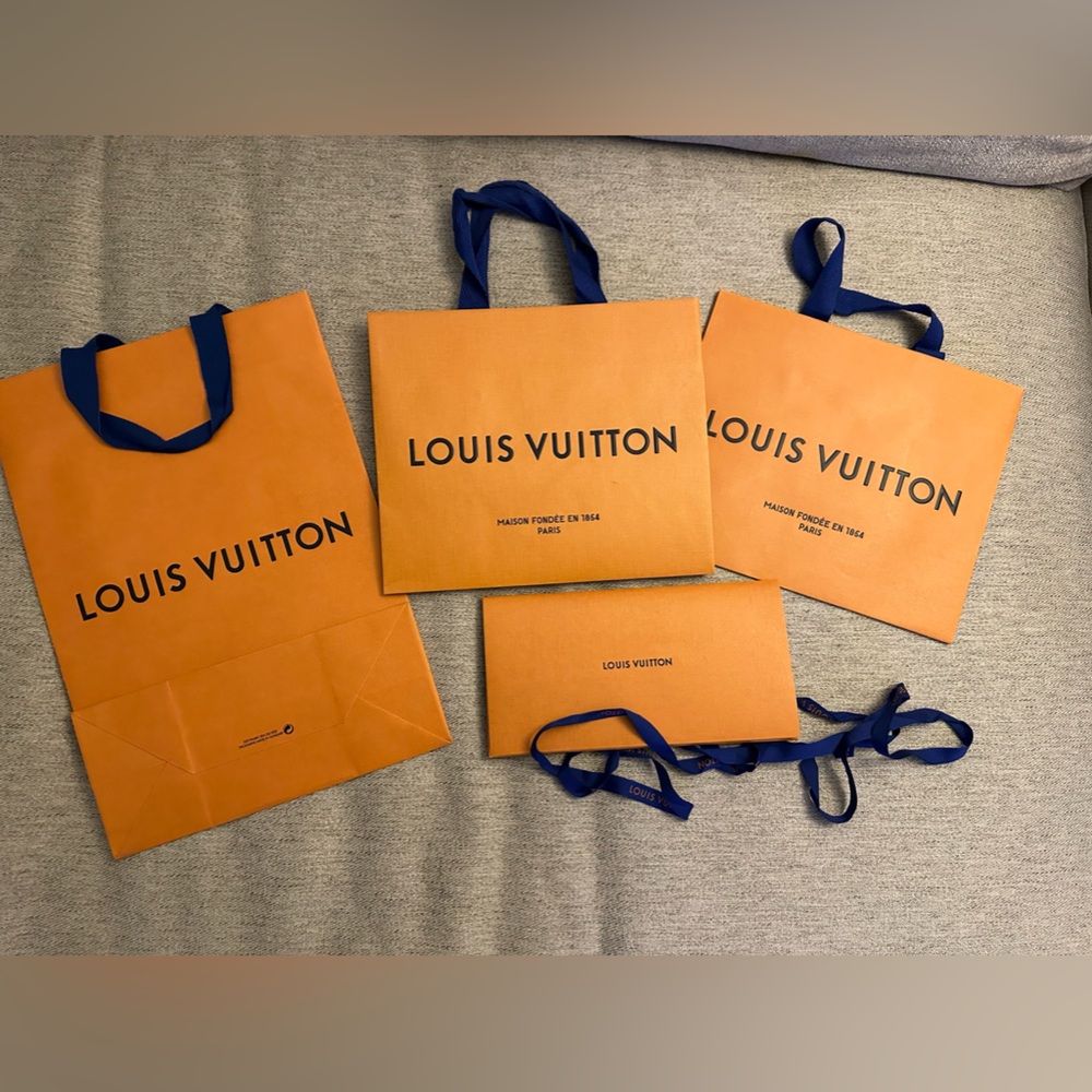 Authentic Louis Vuitton gift bags and envelopes!